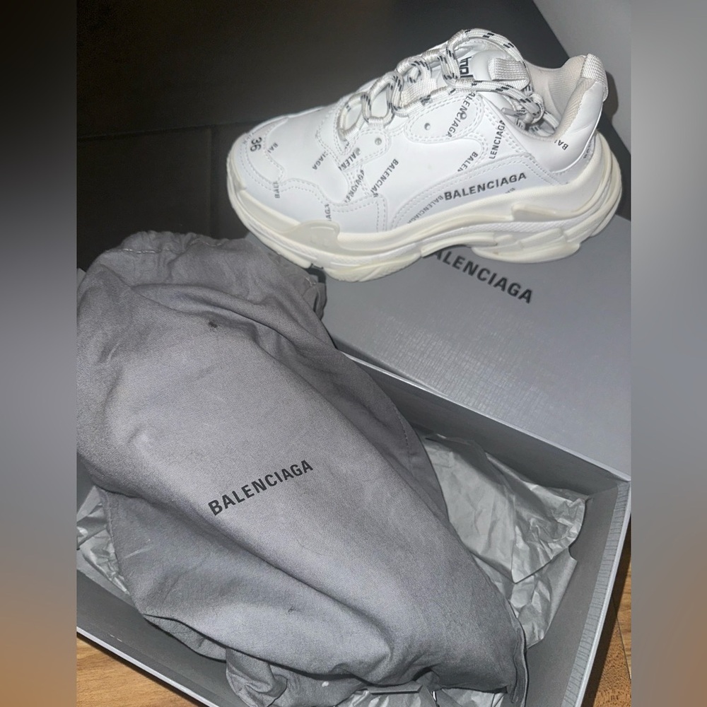 White balenciaga chunky sneakers